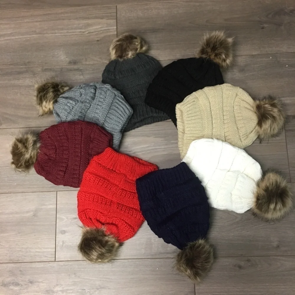 NEW! Fur Lined Knit Beanie W/ Pompom in Grey